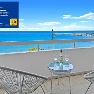 2br Seafront In Center With Community Pool Apartament