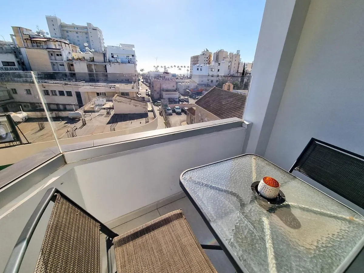 Sea La Vie Seaview Apartment Larnaca 0*,