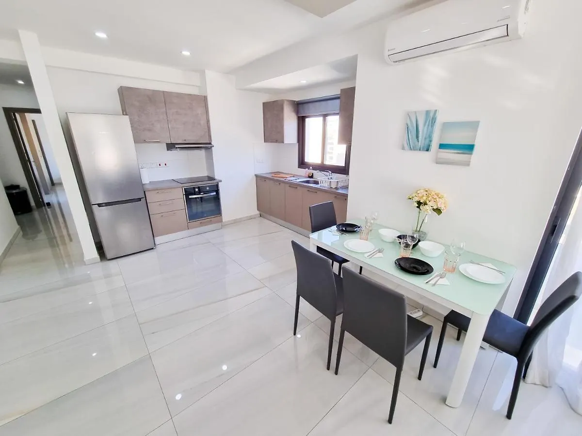 Sea La Vie Seaview Apartment Larnaca 0*,  Cyprus
